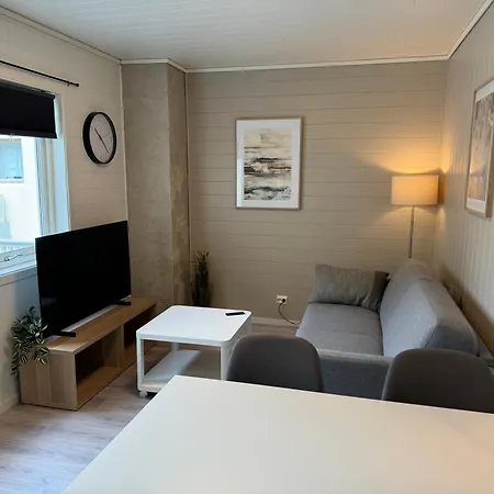 Small Apartment In The Harbour Of Jørpeland Extérieur photo